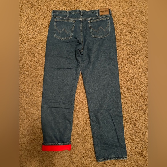 Men’s Wrangler Rugged Wear Thermal Jeans size 36x34 NEW - Picture 2 of 4